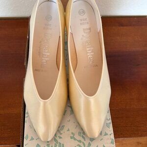 Dyeable Ivory Satin shoes 8.5W